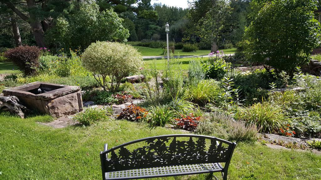 Pinehurst Inn Bed & Breakfast Bayfield Kültér fotó
