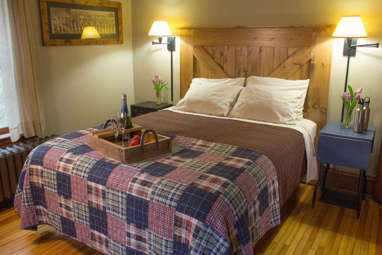 Pinehurst Inn Bed & Breakfast Bayfield Kültér fotó