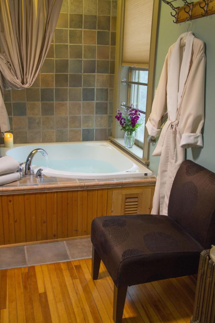 Pinehurst Inn Bed & Breakfast Bayfield Kültér fotó