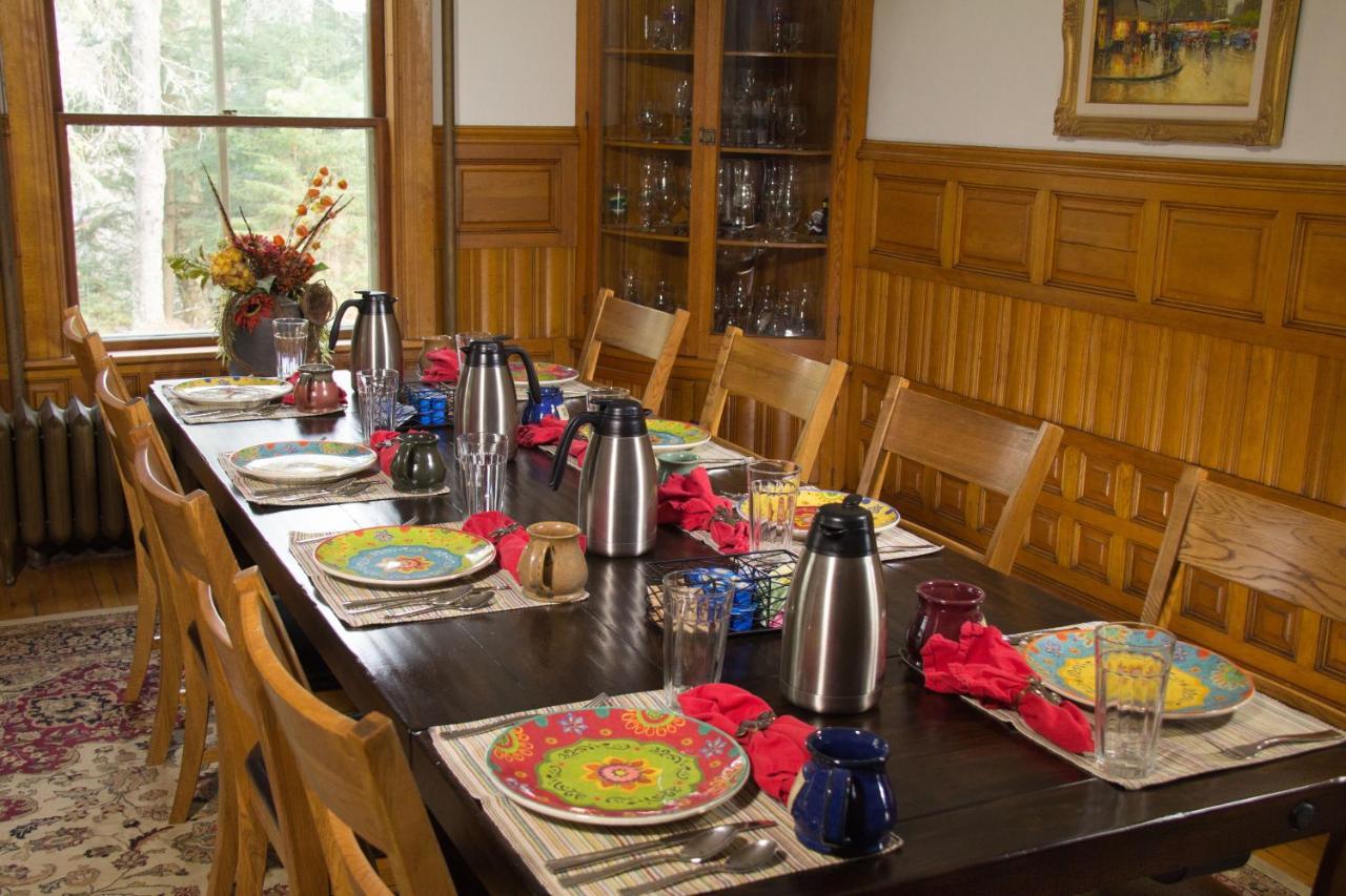 Pinehurst Inn Bed & Breakfast Bayfield Kültér fotó